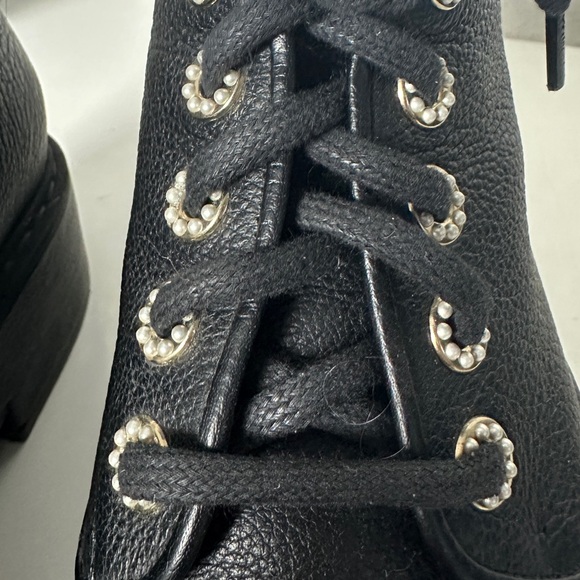 Chanel pearl combat boots - Picture 11 of 12